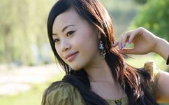 一个人被3个人同时C了